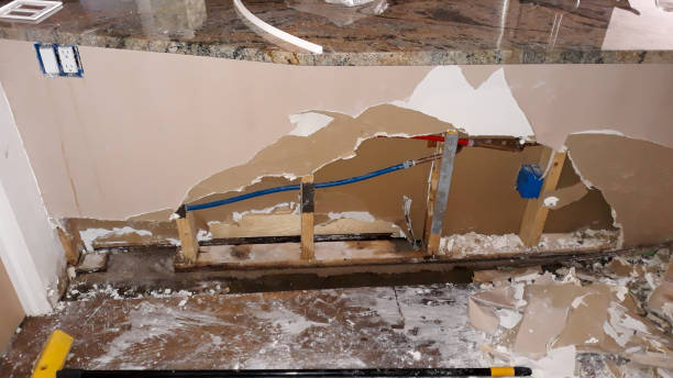 Water damage restoration process in FL